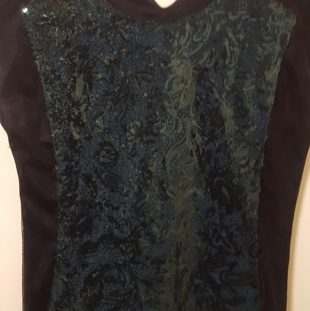 BCBGMAXAZRIA  eye catching green sequin top